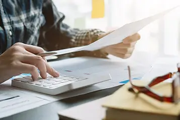 公司文化墙介绍老板